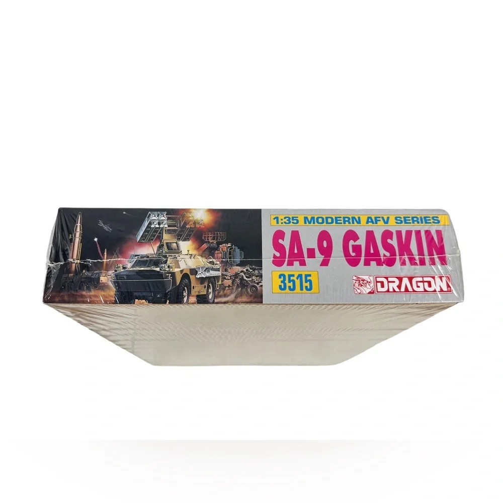 Dragon SA-9 Gaskin 3515 1/35 NIB Model Kit Modern AFV Series New Sealed.